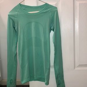 Lululemon Swiftly Tech Long Sleeve Crew